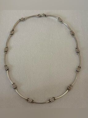 Vintage 925 Sterling Silver Flower Necklace 16” Length
